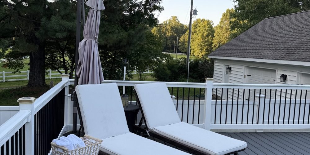 outdoor deck lounge chairs